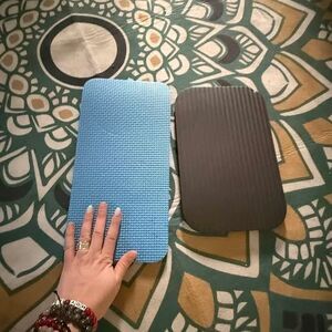 Foam Knee Pads for Gardening or Yoga lot bundle of 2